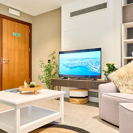 Stylish Apartment In Tigne Point สลีมา ภายนอก รูปภาพ
