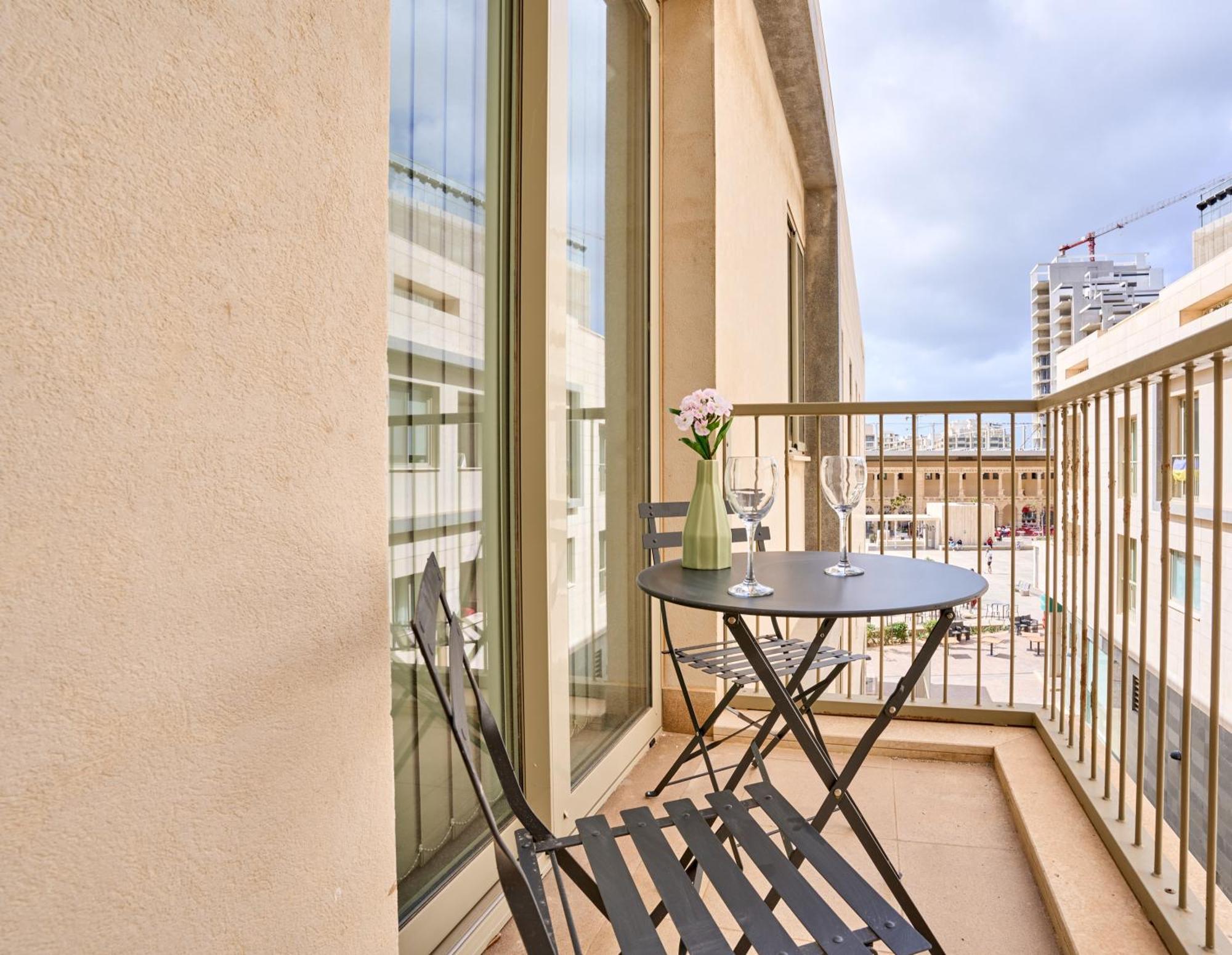 Stylish Apartment In Tigne Point สลีมา ภายนอก รูปภาพ